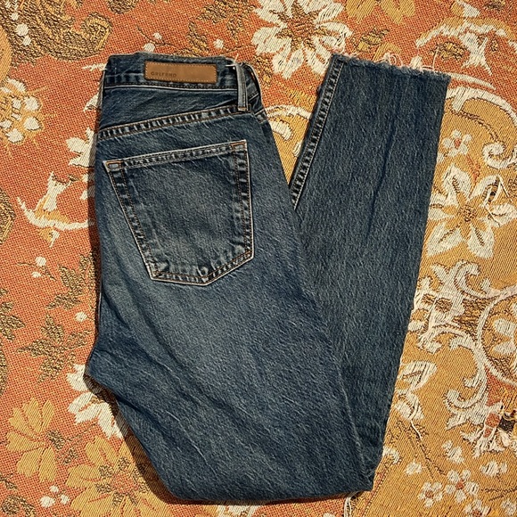 Grlfrnd Karolina in Clickbait - Picture 3 of 4